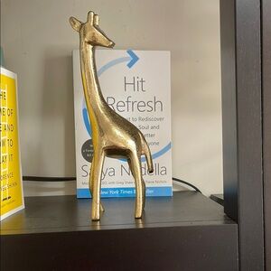 Elegant Gold Giraffe Figurine